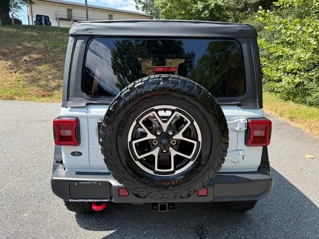 2026 Jeep JL Wrangler - Image 8 of 30