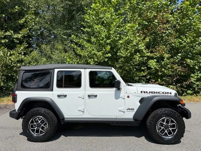 2026 Jeep JL Wrangler - Image 6 of 30
