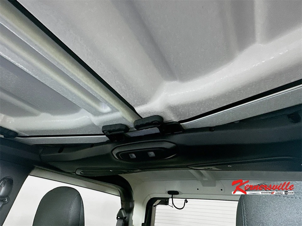 2026 Jeep JL Wrangler - Image 14 of 21