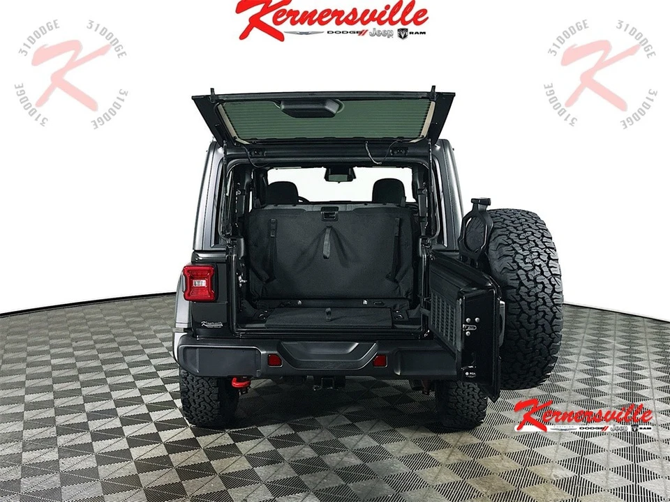 2026 Jeep JL Wrangler - Image 17 of 21