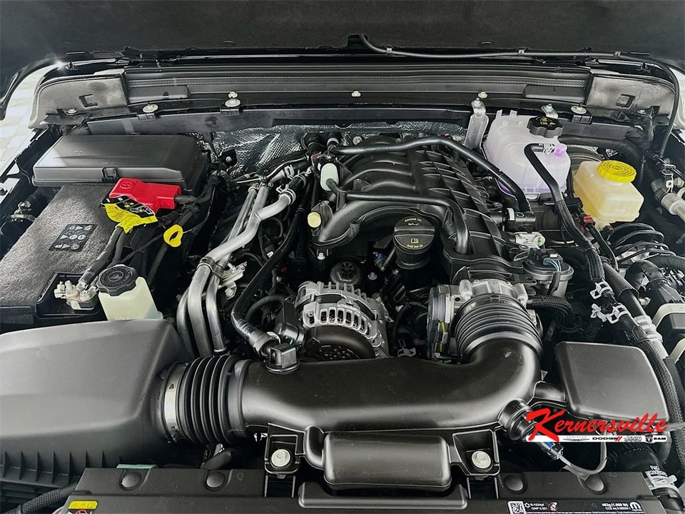 2026 Jeep JL Wrangler - Image 16 of 19