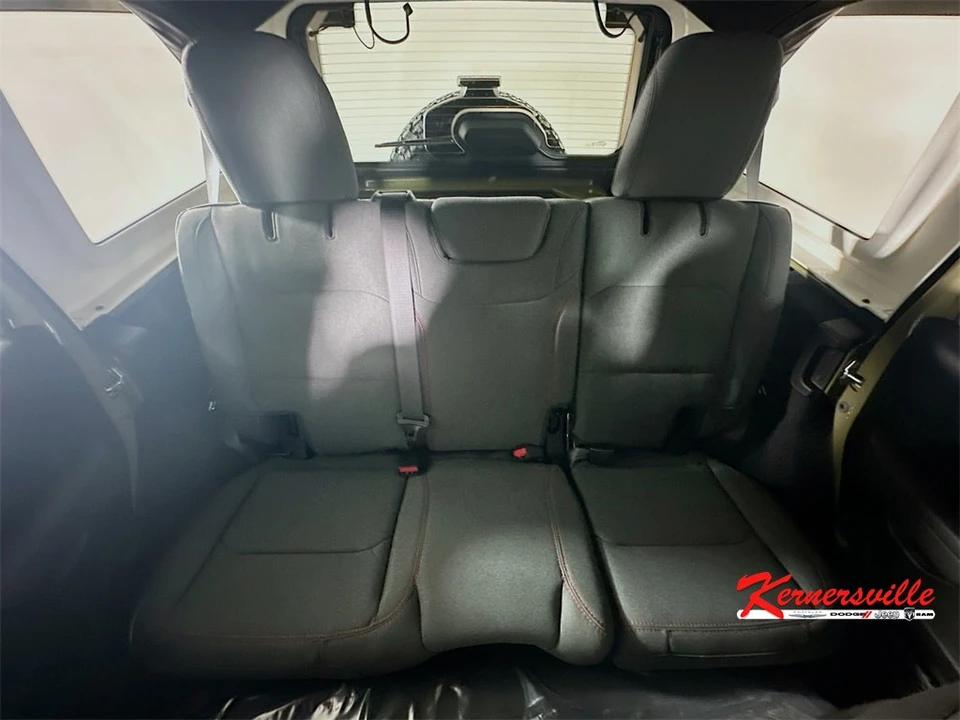 2026 Jeep JL Wrangler - Image 10 of 21