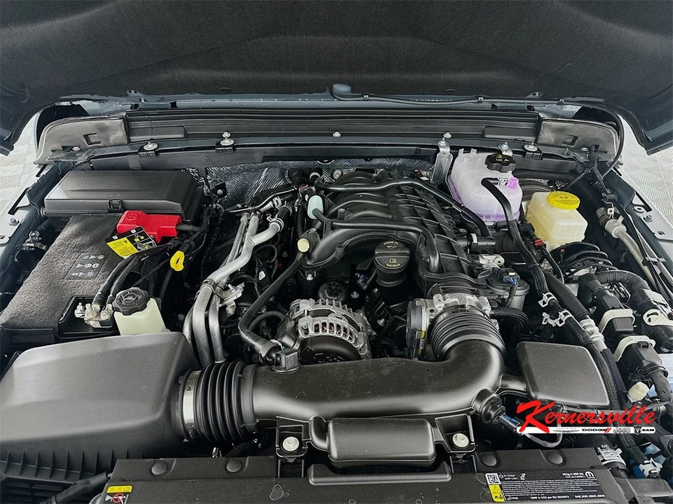 2026 Jeep JL Wrangler - Image 18 of 21