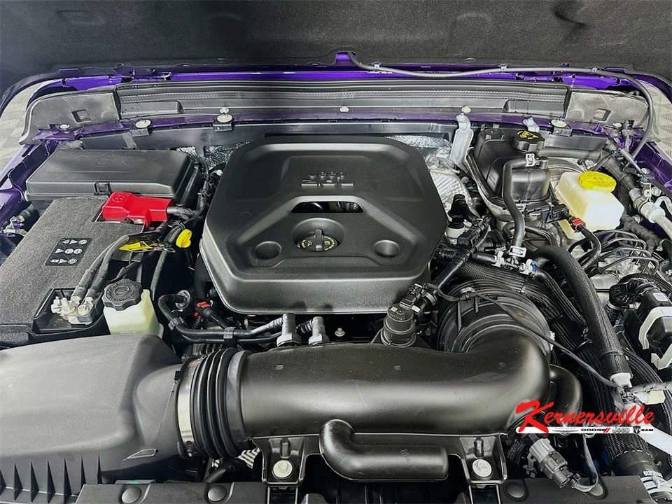 2026 Jeep JL Wrangler - Image 16 of 19