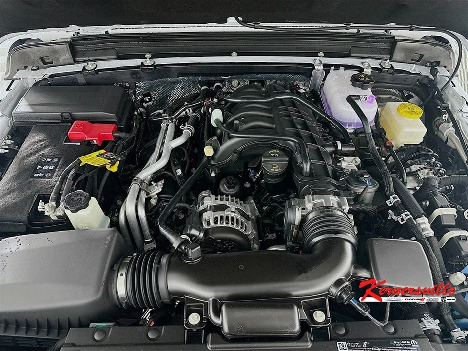 2026 Jeep JL Wrangler - Image 18 of 21