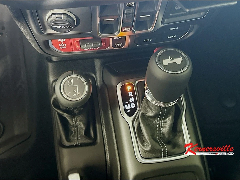 2026 Jeep JL Wrangler - Image 12 of 21