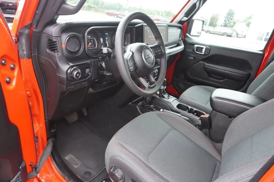 2026 Jeep JL Wrangler - Image 10 of 20