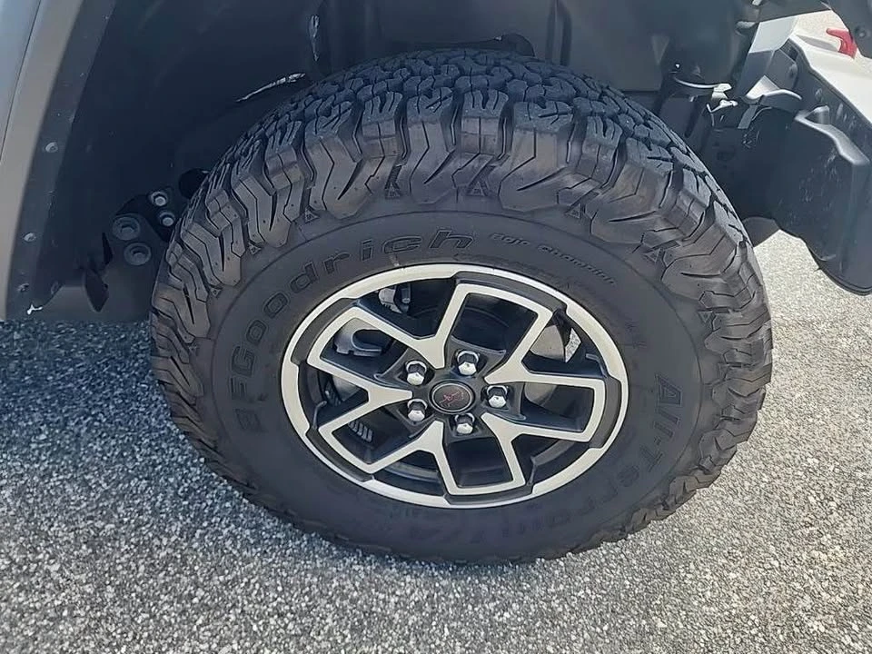 2026 Jeep JL Wrangler - Image 2 of 8