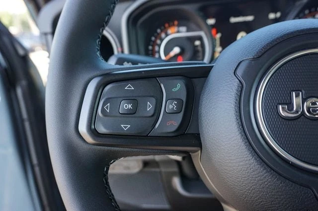 2026 Jeep JL Wrangler - Image 19 of 19