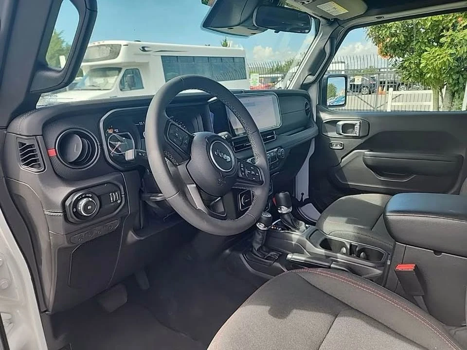 2026 Jeep JL Wrangler - Image 6 of 8