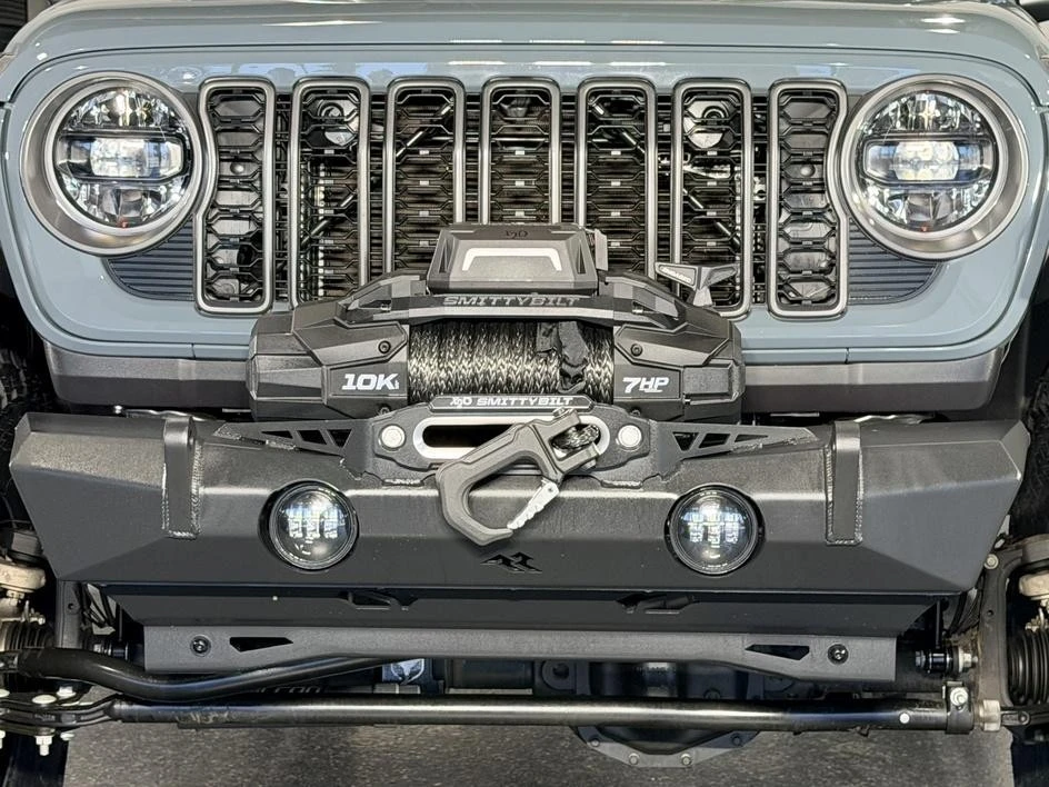 2026 Jeep JL Wrangler - Image 5 of 31