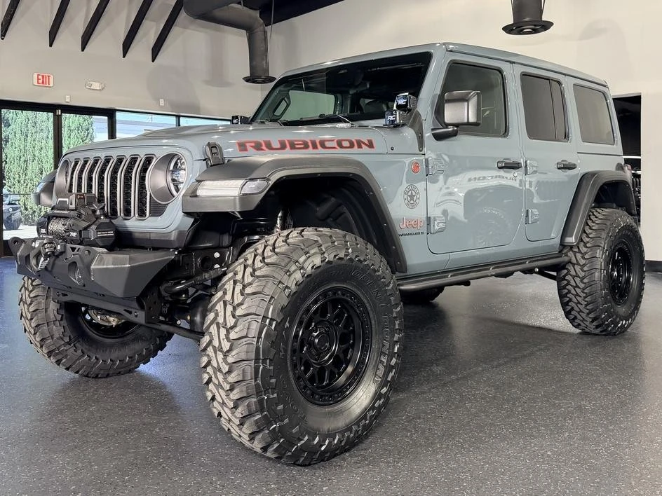 2026 Jeep JL Wrangler - Image 7 of 31