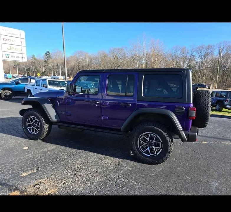 2026 Jeep JL Wrangler - Image 5 of 17