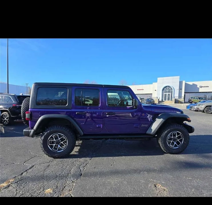 2026 Jeep JL Wrangler - Image 8 of 17