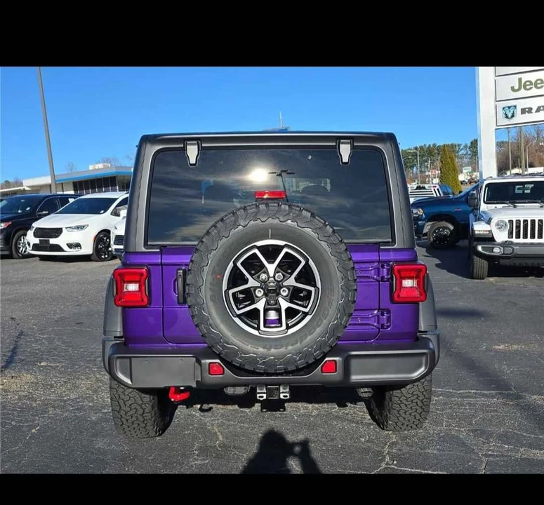 2026 Jeep JL Wrangler - Image 6 of 17