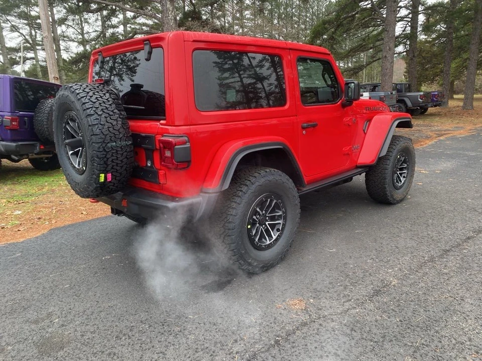 2026 Jeep JL Wrangler - Image 5 of 12
