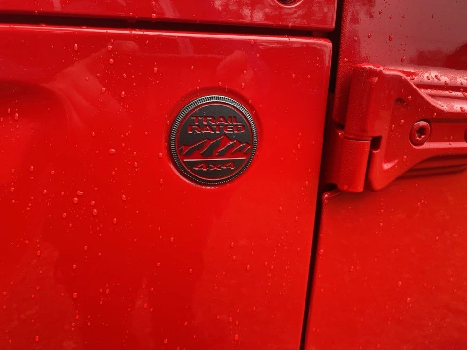 2026 Jeep JL Wrangler - Image 10 of 12