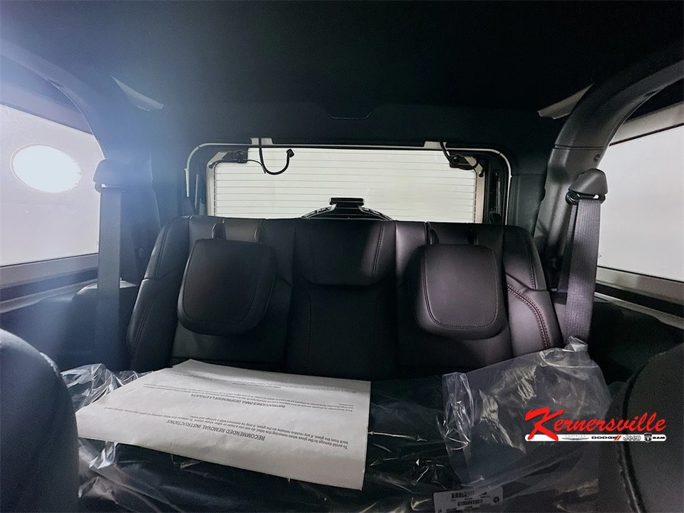 2026 Jeep JL Wrangler - Image 10 of 20