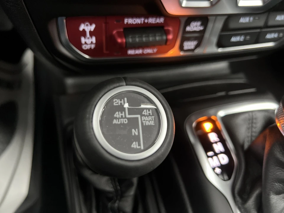 2026 Jeep JL Wrangler - Image 20 of 21