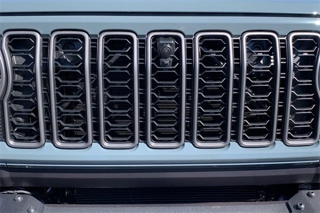 2026 Jeep JL Wrangler - Image 9 of 12