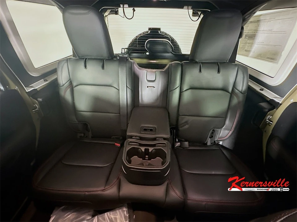 2026 Jeep JL Wrangler - Image 10 of 21