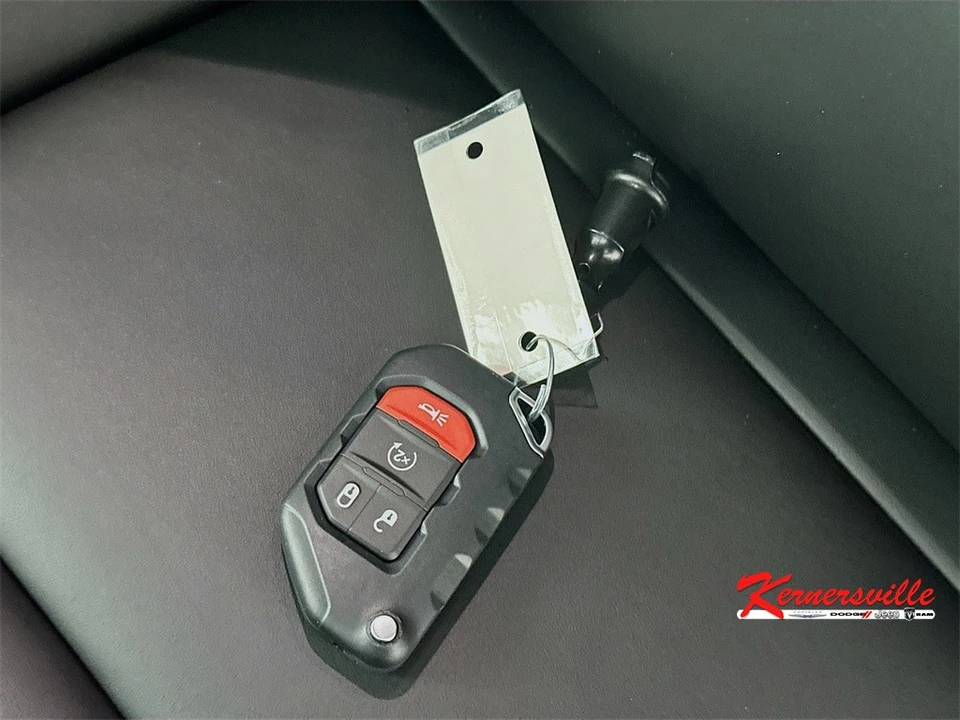 2026 Jeep JL Wrangler - Image 20 of 21