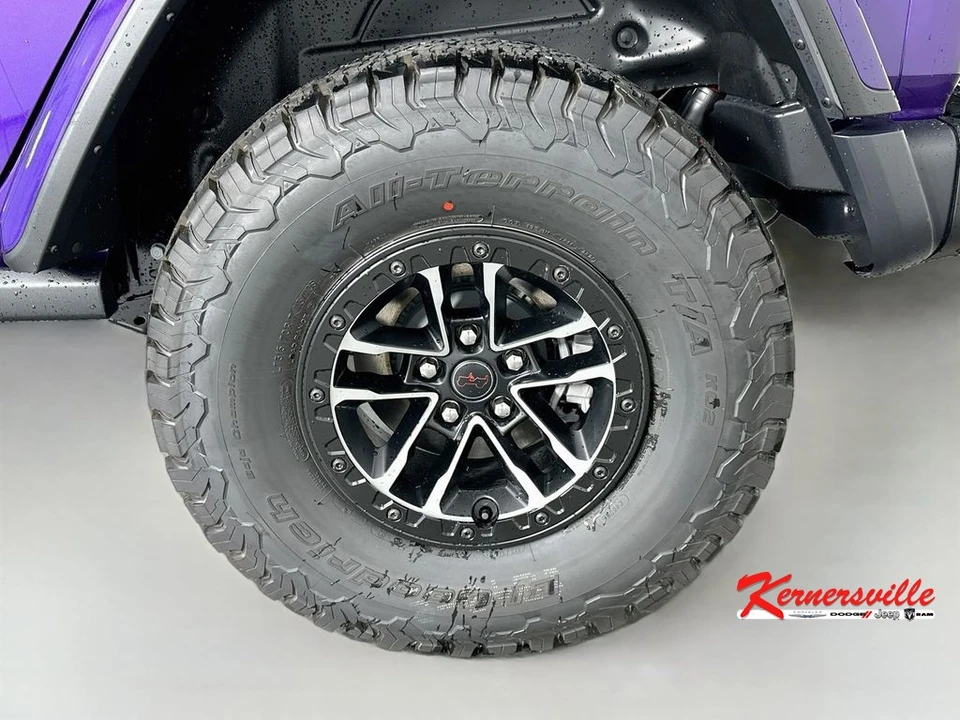 2026 Jeep JL Wrangler - Image 16 of 22