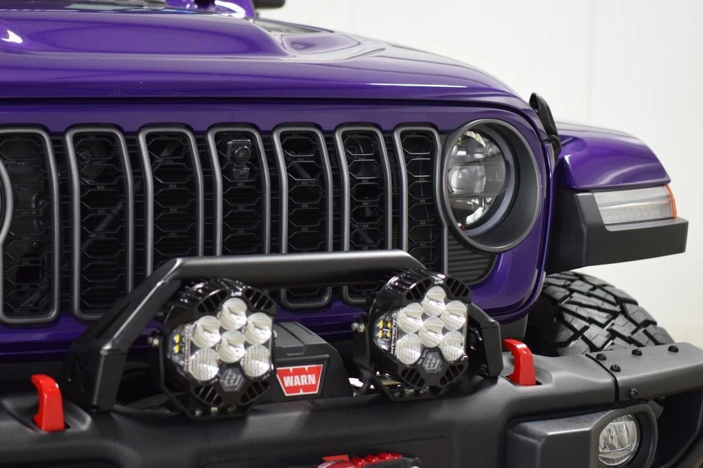 2026 Jeep JL Wrangler - Image 9 of 31