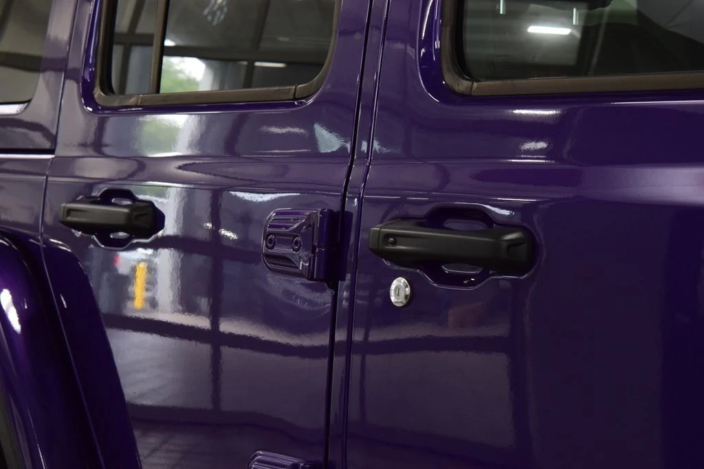 2026 Jeep JL Wrangler - Image 24 of 31