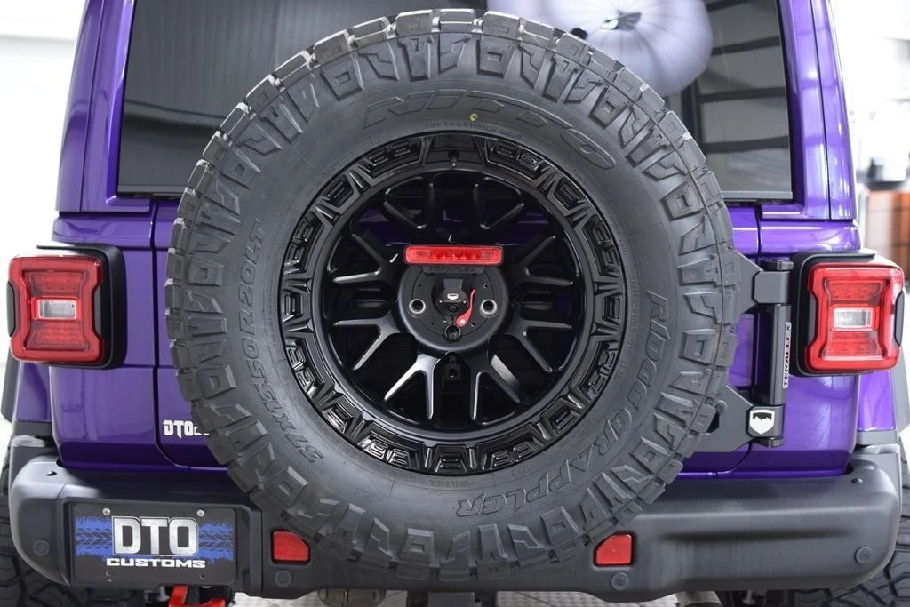 2026 Jeep JL Wrangler - Image 27 of 31