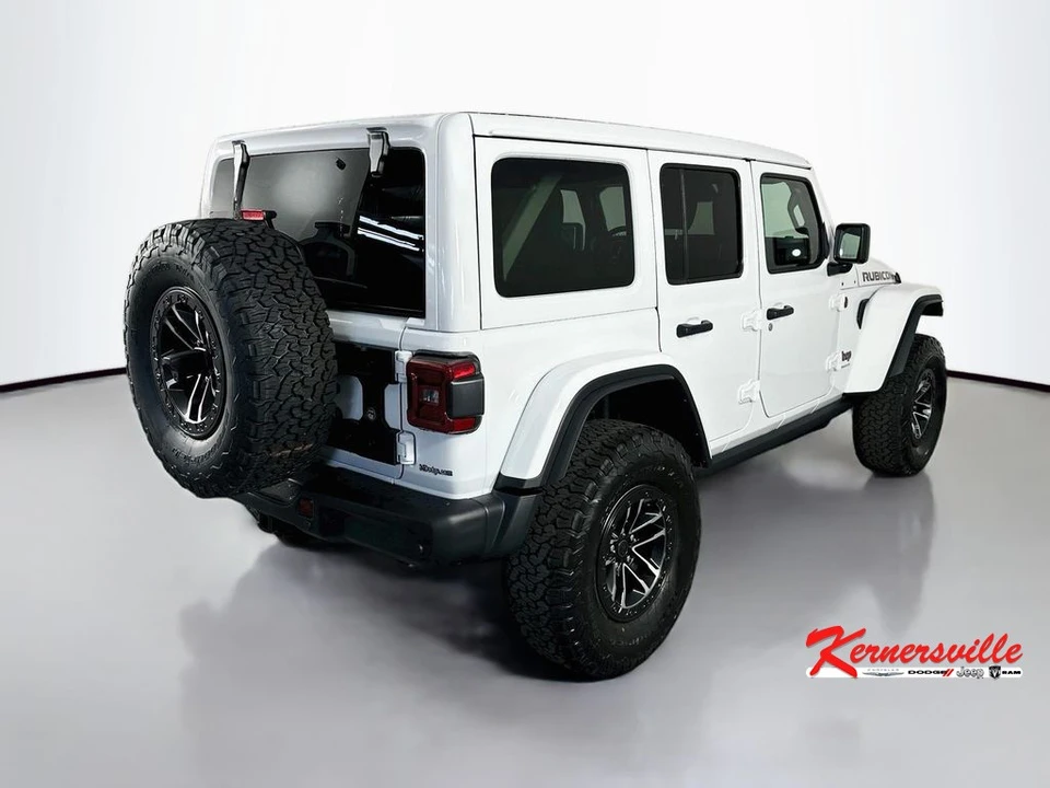 2026 Jeep JL Wrangler - Image 7 of 21