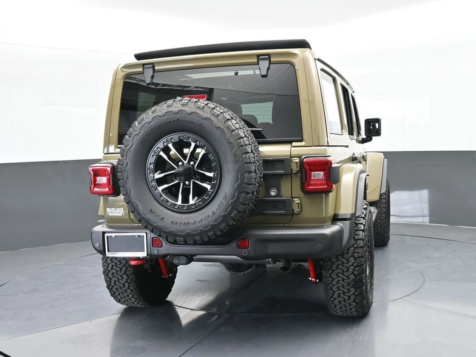 2026 Jeep JL Wrangler - Image 5 of 12