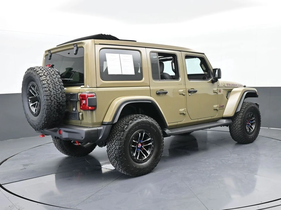 2026 Jeep JL Wrangler - Image 6 of 12