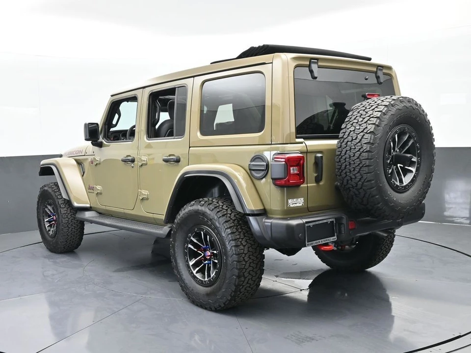 2026 Jeep JL Wrangler - Image 4 of 12