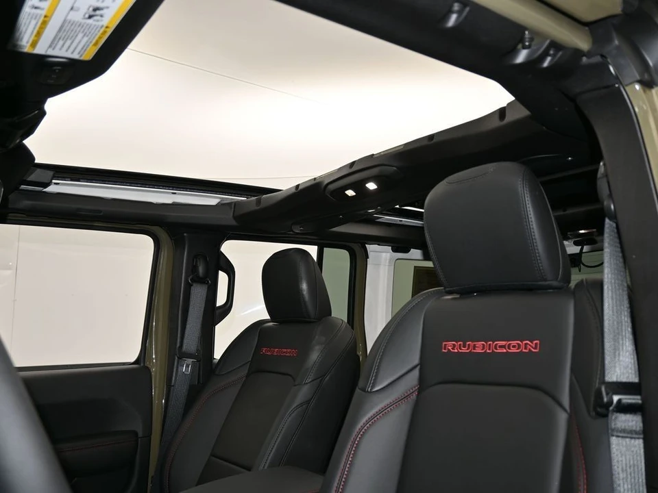 2026 Jeep JL Wrangler - Image 11 of 12
