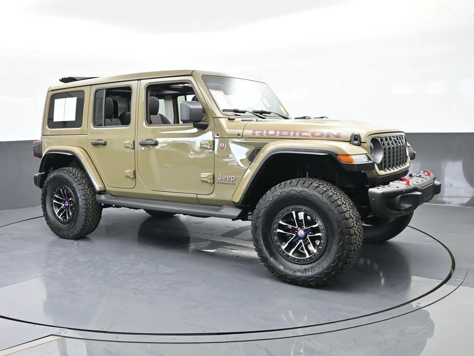 2026 Jeep JL Wrangler - Image 8 of 12