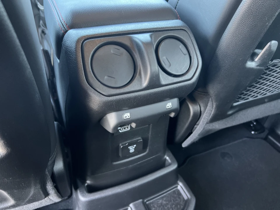 2026 Jeep JL Wrangler - Image 13 of 31