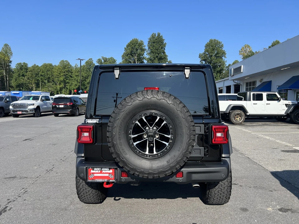 2026 Jeep JL Wrangler - Image 2 of 31