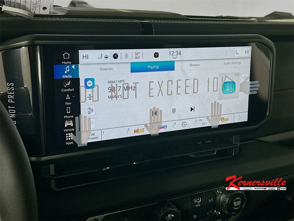 2026 Jeep JL Wrangler - Image 13 of 21