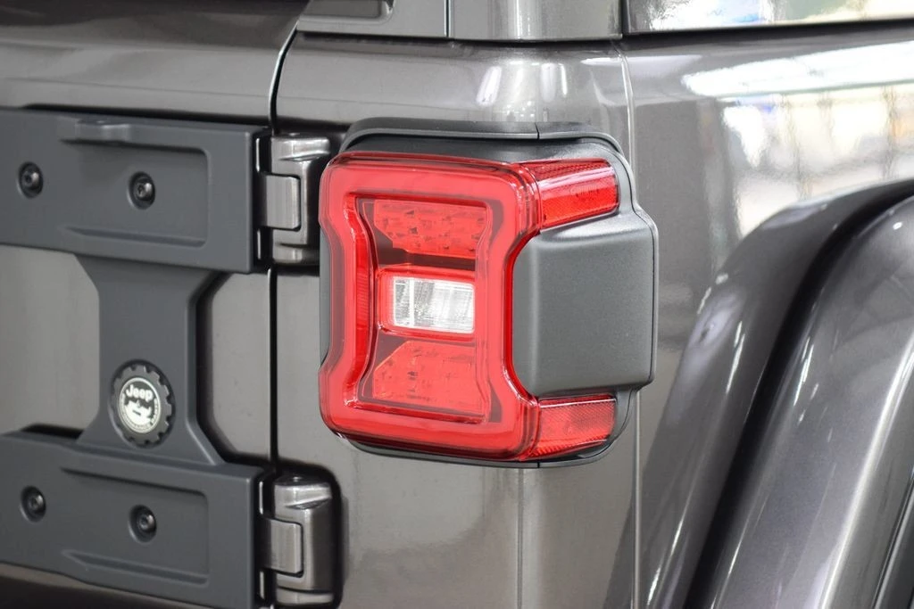 2026 Jeep JL Wrangler - Image 19 of 31