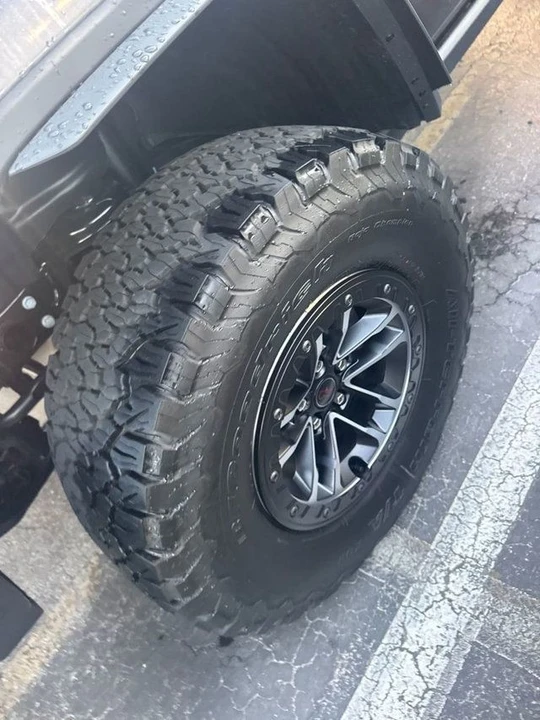 2026 Jeep JL Wrangler - Image 13 of 26