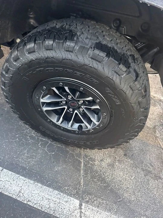 2026 Jeep JL Wrangler - Image 11 of 26