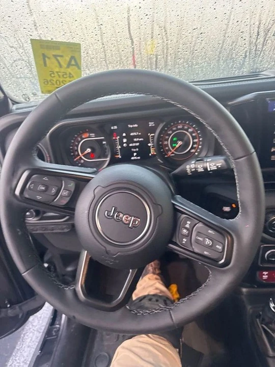 2026 Jeep JL Wrangler - Image 25 of 26