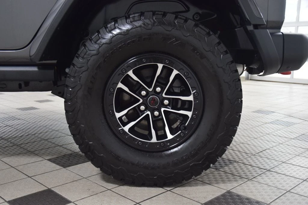 2026 Jeep JL Wrangler - Image 25 of 31
