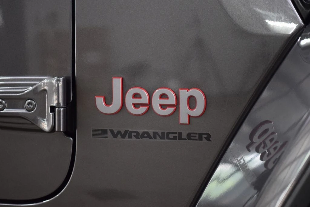 2026 Jeep JL Wrangler - Image 15 of 31