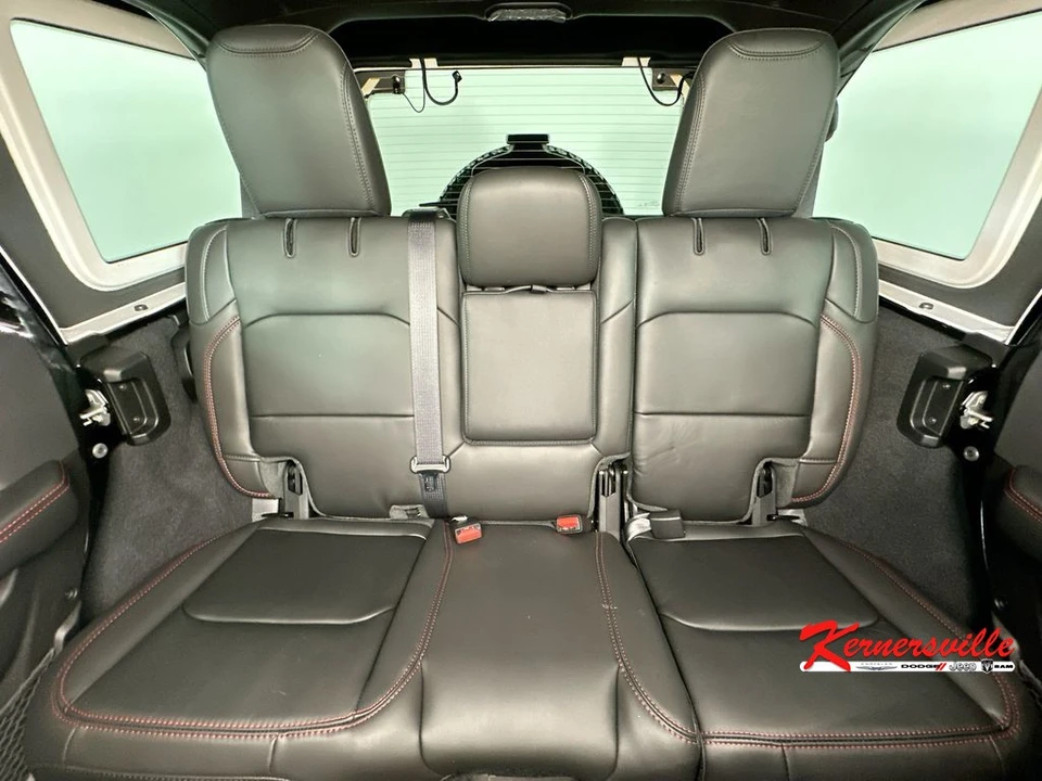 2026 Jeep JL Wrangler - Image 10 of 22