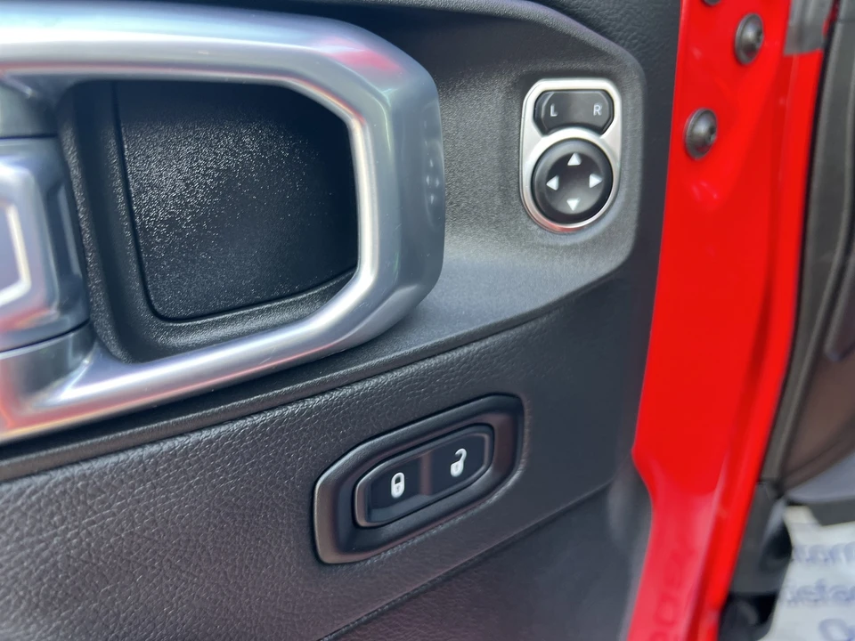 2026 Jeep JL Wrangler - Image 16 of 31