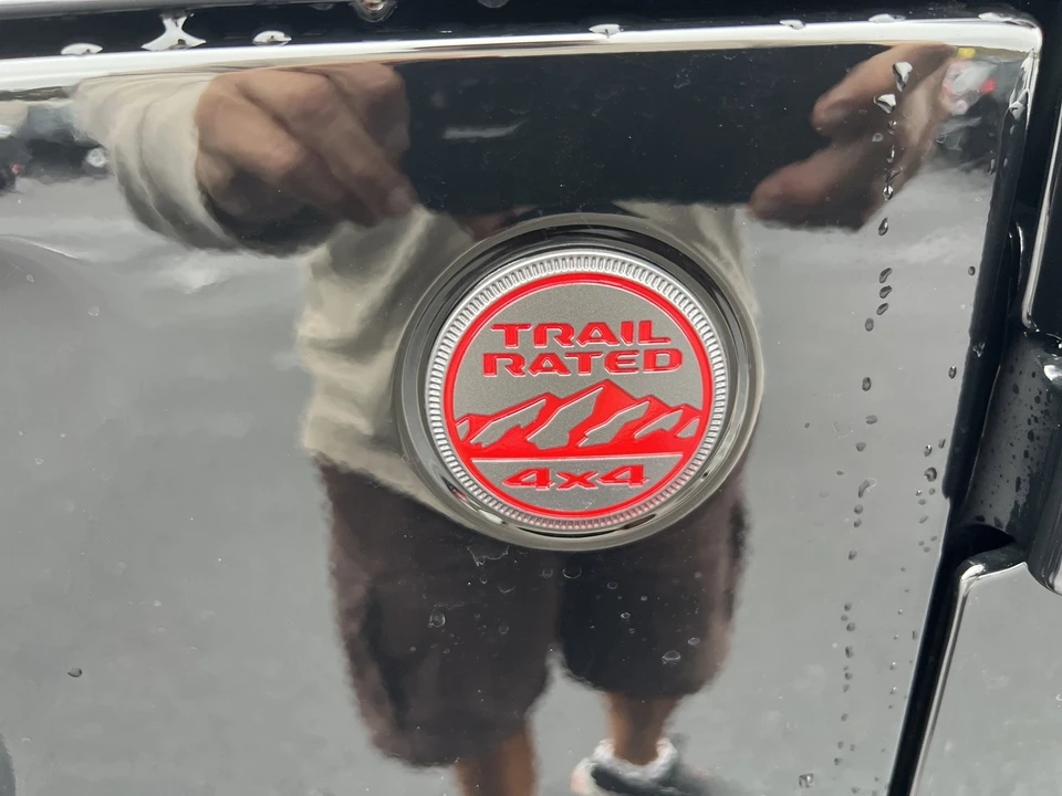 2026 Jeep JL Wrangler - Image 9 of 21