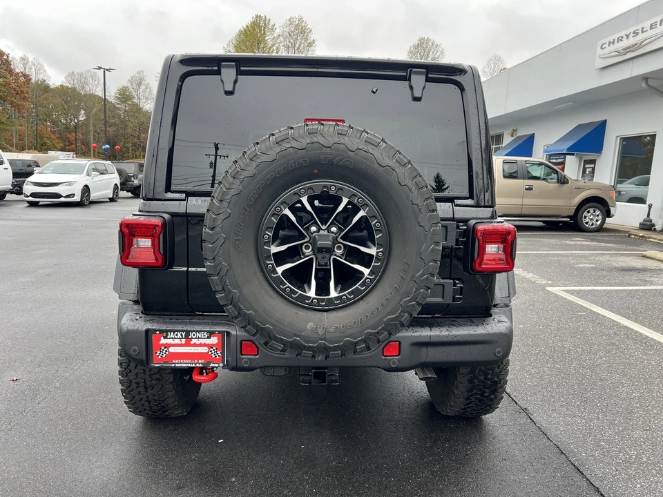 2026 Jeep JL Wrangler - Image 2 of 21