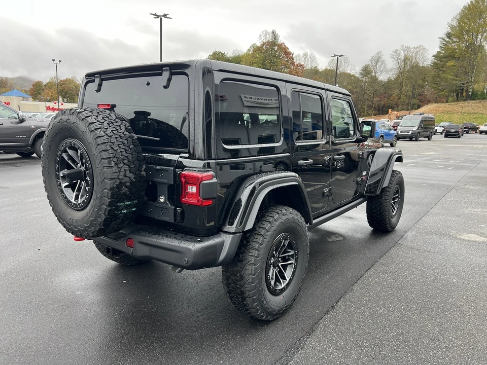 2026 Jeep JL Wrangler - Image 3 of 21